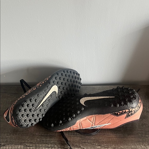 Nike Sneakers - Black and pink 5Y - Picture 8 of 8